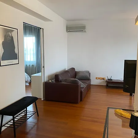 Attic Station No Lift Διαμέρισμα *